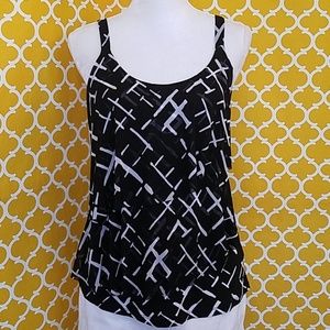 NWOT- DRESSBARN BLACK & WHITE LAYERED TANK TOP